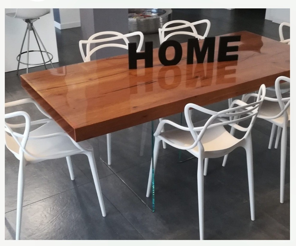 tavolo-airwood-Lago-con- salvatavolo-risalta-finiture-legno-senza-pieghe-bolle-odore-plastica-pvc